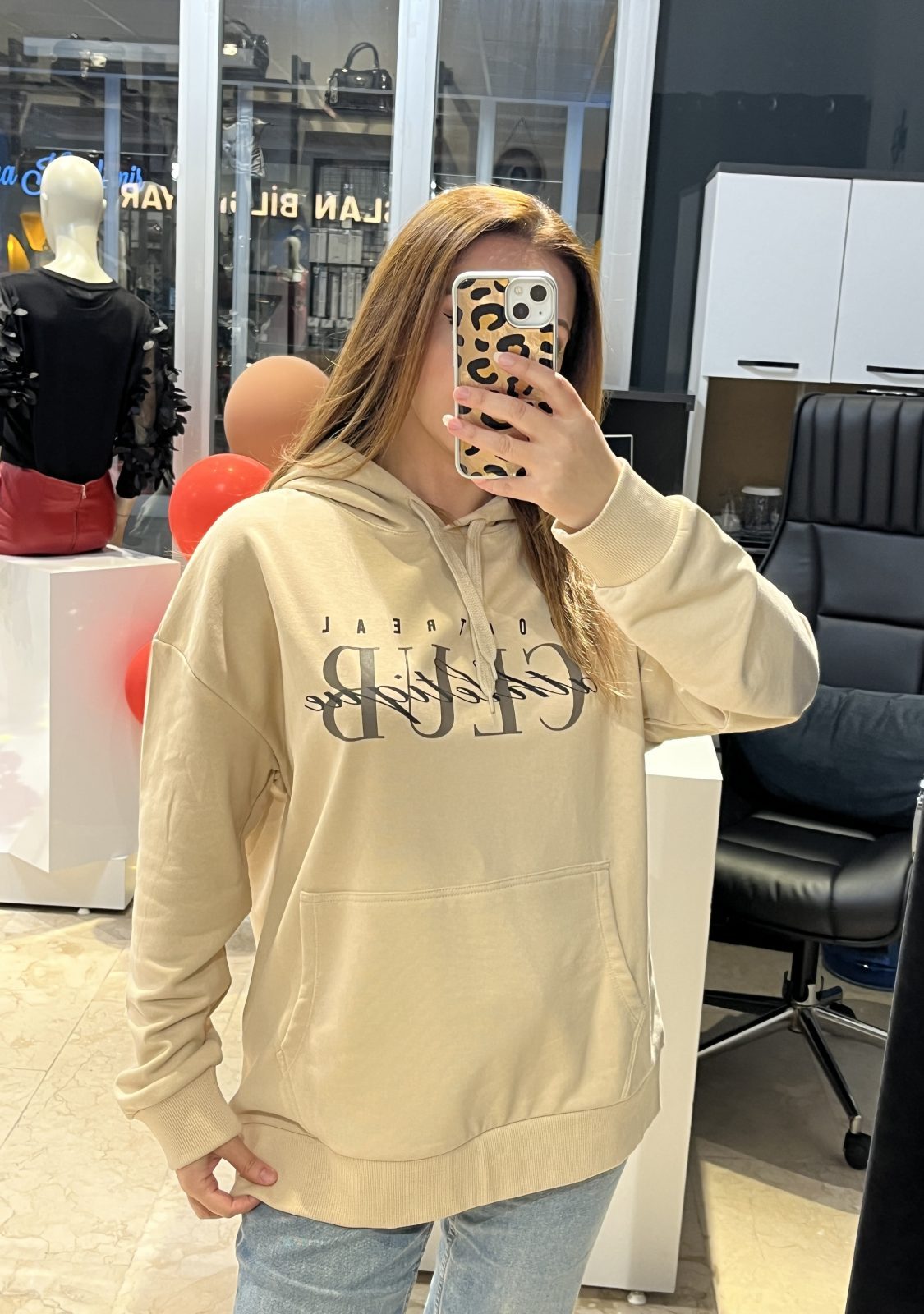 Kapüşonlu Yazı Detaylı Sweat