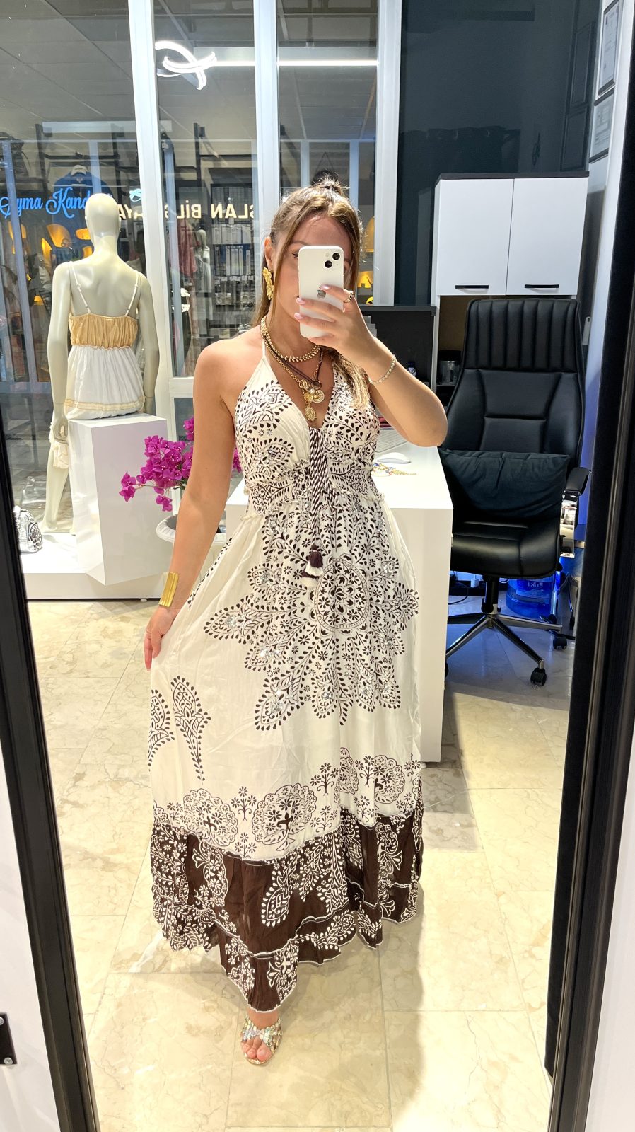 Kahve Pul Detaylı Özel Tasarım Elbise