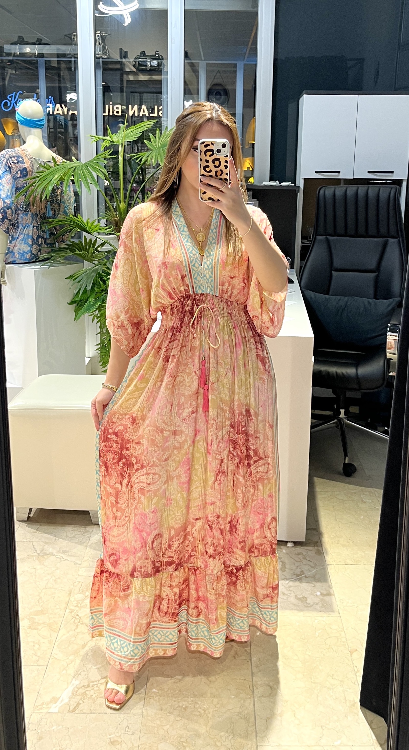 Pembe Beli Lastikli Uzun İpek Elbise